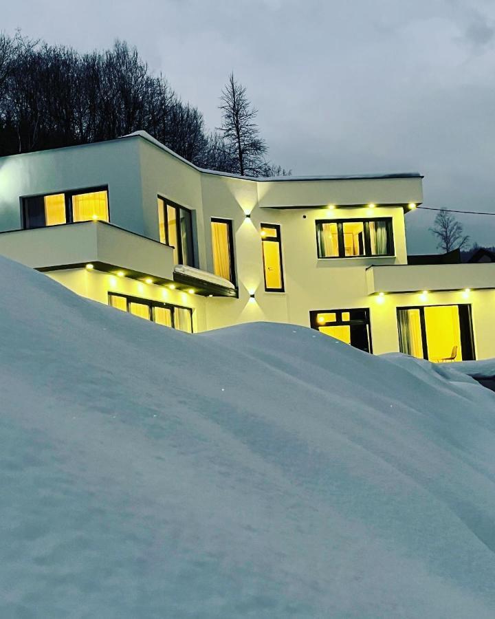 Villa Vila *